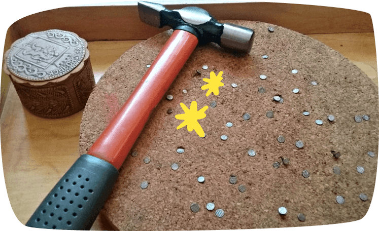 juegos-montessori-caseros-martillo