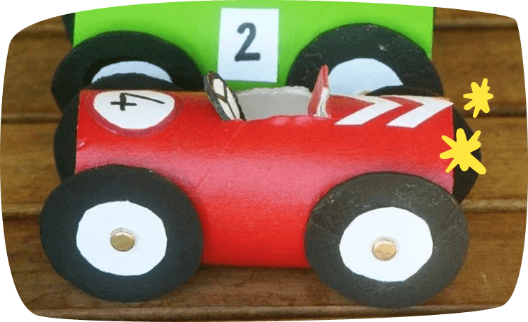 manualidades-con-rollos-de-papel-higiénico-para-niños-coches
