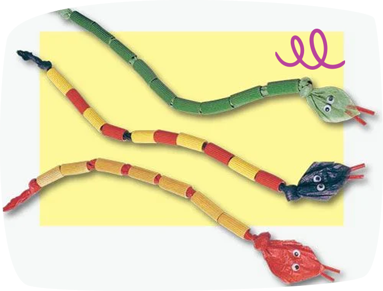 manualidades-para-niños-con-pasta-serpientes