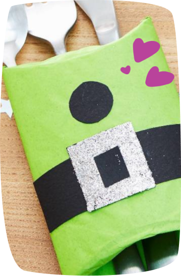 -placeholders-with-cardborad-rolls.